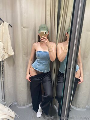 Lauraa.babyy Nude Leaked Photo #46