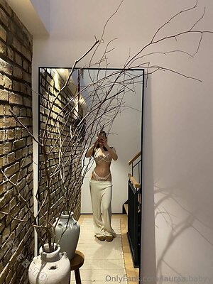 Lauraa.babyy Nude Leaked Photo #54