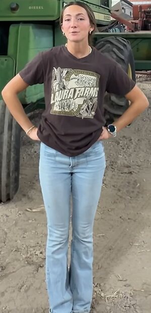 LauraFarms leaked photo #31