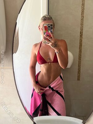 _Laura.l_ Nude Leaked Photo #5