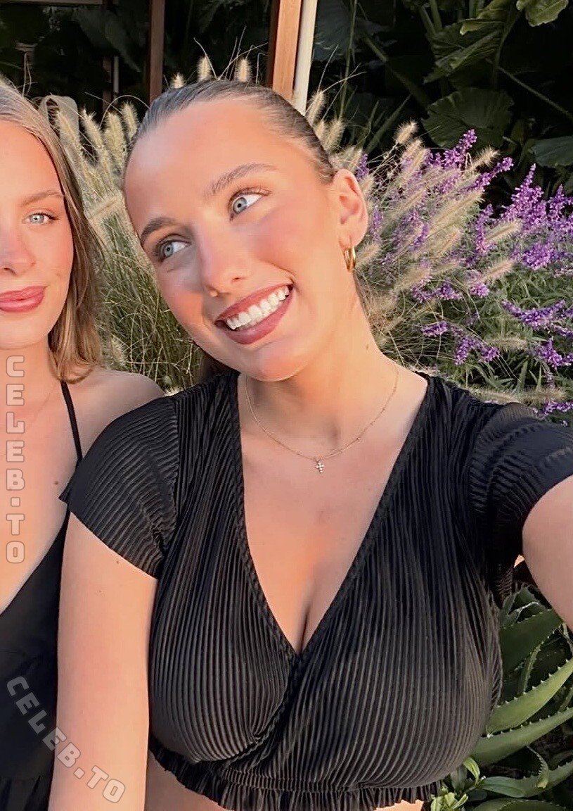 Lauramjj_ Nude Leaked Photos