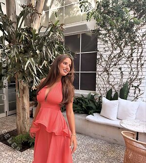 Lauramjj_ photo