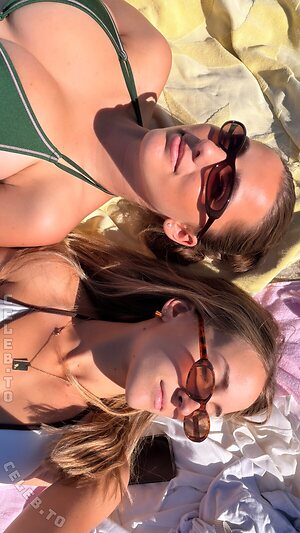 Lauramjj_