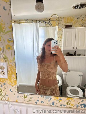 Laurel Moyer leaked photo #32