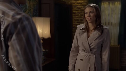 Lauren Cohan Nude Leaked Photo #7