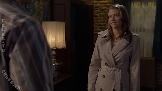 Lauren Cohan Nude Leaked Photo #9