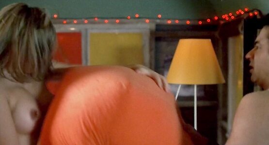 Lauren Cohan leaked photo #127
