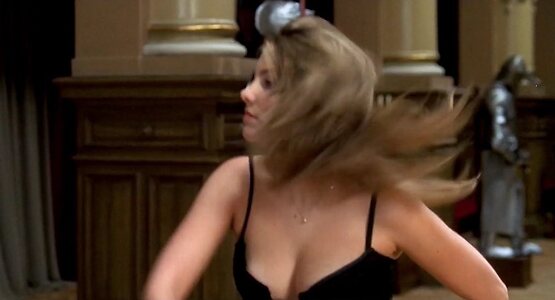 Lauren Cohan leaked photo #129