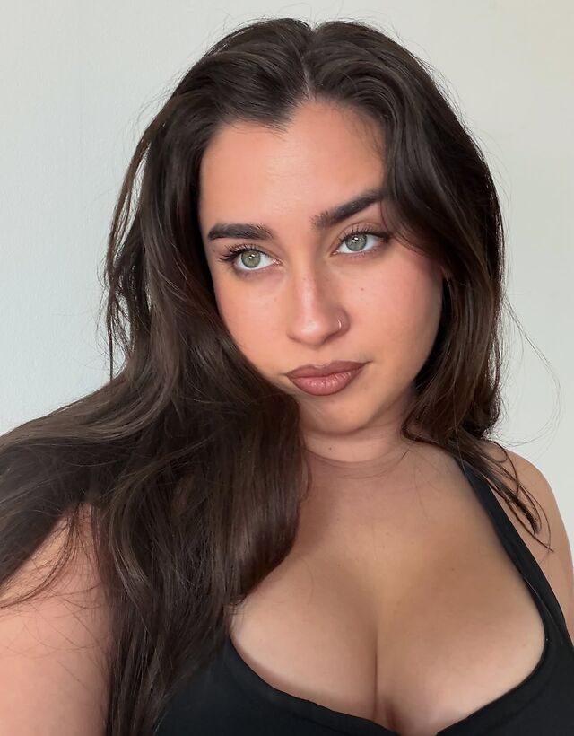 Lauren Jauregui leaked photos