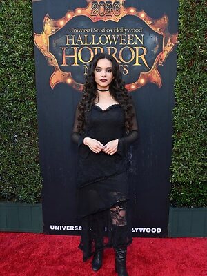 Lauren LaVera leaked photo #3