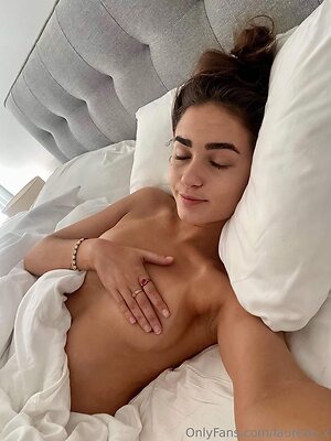 Lauren lucisano leaked photo #3