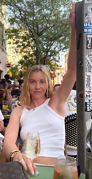 Lauren Lyle Nude Leaked Photo #6