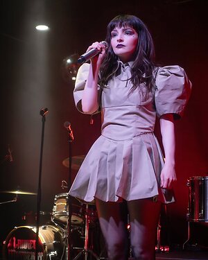Lauren Mayberry leaked photo #2