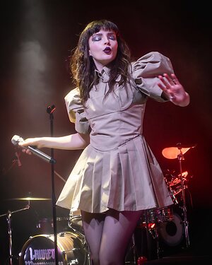 Lauren Mayberry leaked photo #3