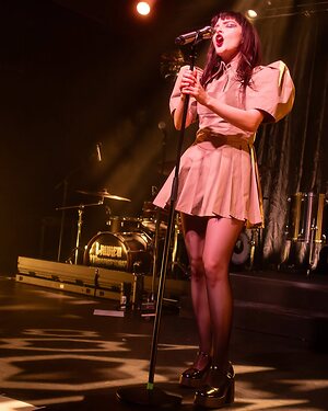 Lauren Mayberry leaked photo #5