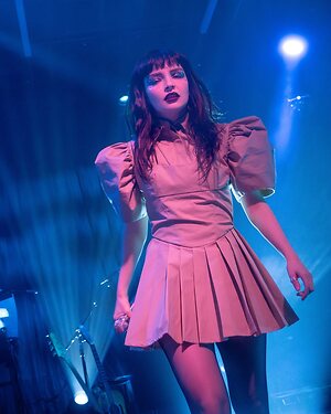 Lauren Mayberry leaked photo #6
