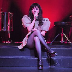 Lauren Mayberry leaked photo #18