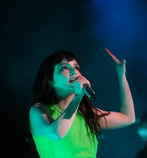 Lauren Mayberry leaked photo #26