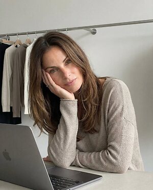Laurence Perrin French Lawyer leaked photo #8