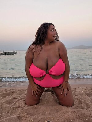 Lauretta C. leaked photo #29