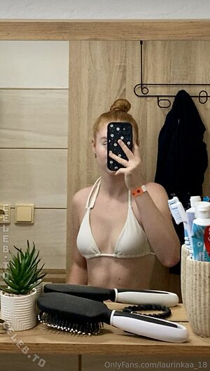 Laurinkaa Nude Leaked Photo #17