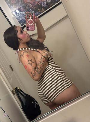 Laybunniez StrawbexxyBunzz Laysoglossy