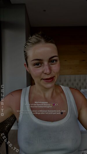 Lea Breuer Nude Leaked Photo #19