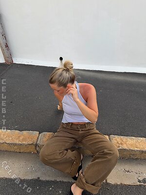 Lea Breuer Nude Leaked Photo #31