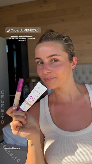 Lea Breuer Nude Leaked Photo #70