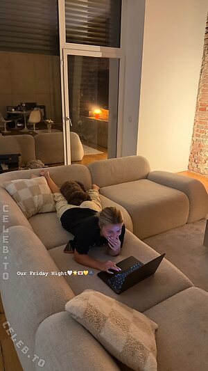 Lea Breuer Nude Leaked Photo #123