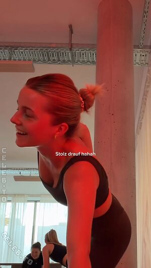 Lea Breuer Nude Leaked Photo #155