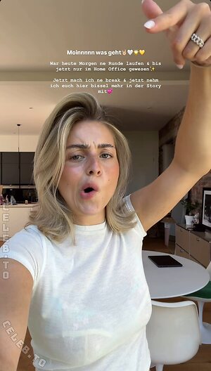 Lea Breuer Nude Leaked Photo #160