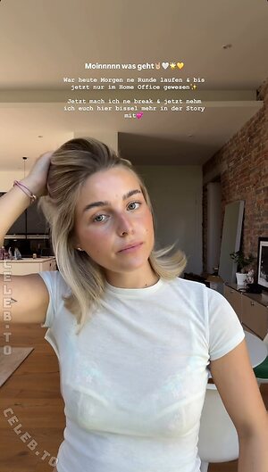 Lea Breuer Nude Leaked Photo #162