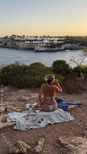 Lea Breuer leaked photo #488