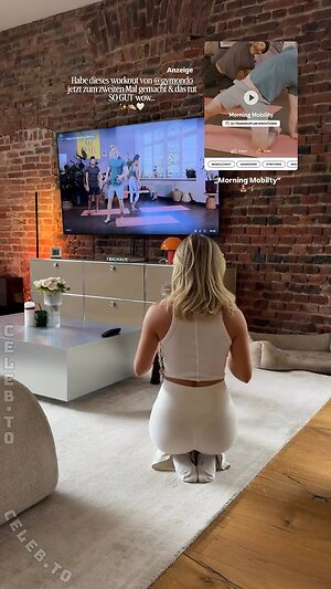 Lea Breuer leaked photo #512