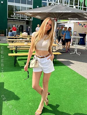 Lea Katharina Maria photo