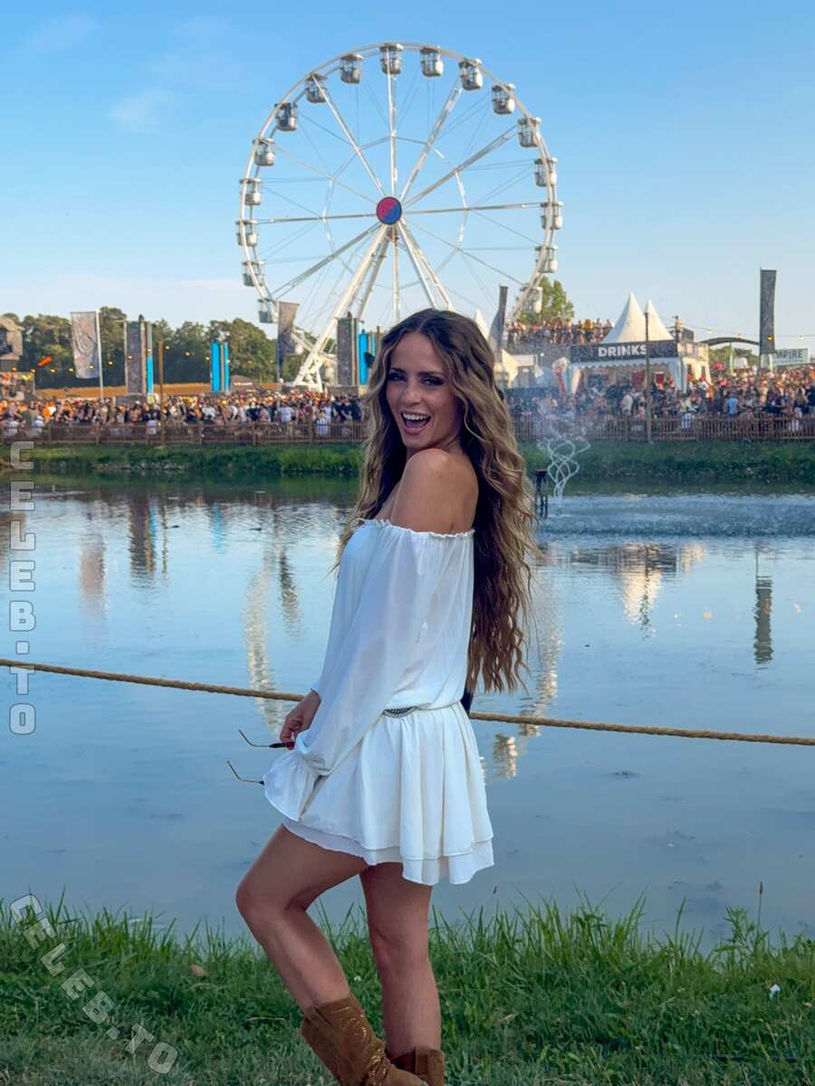 Lea Katharina Maria photo
