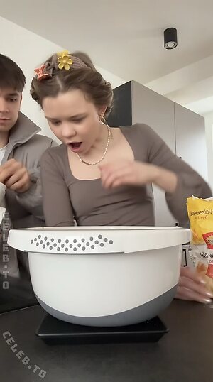 Lea Peach More Nude Photos