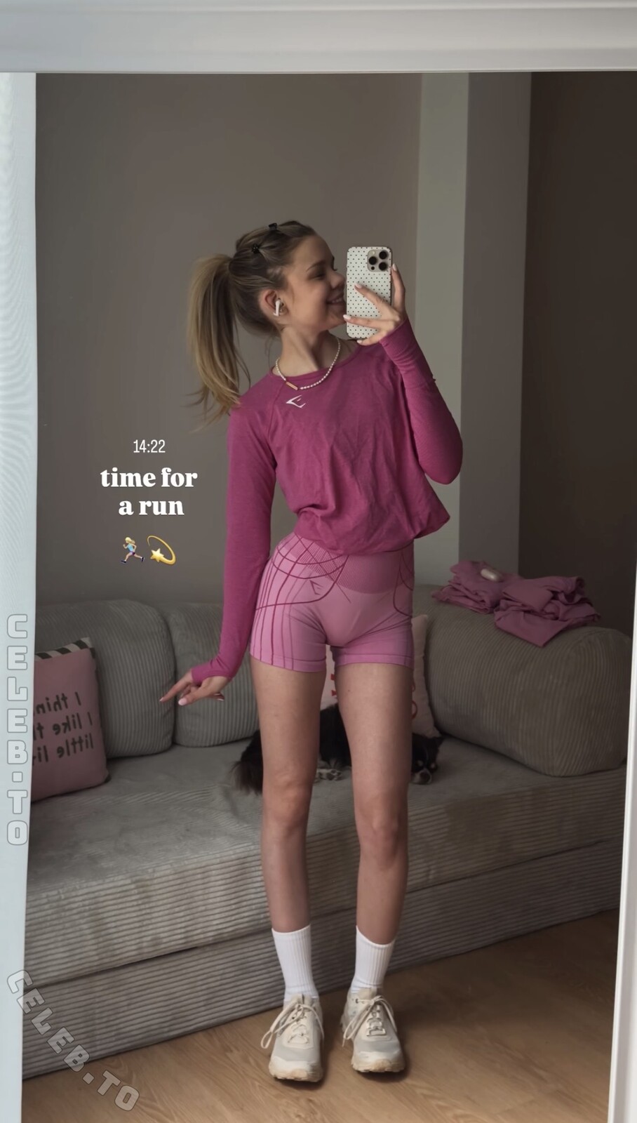 Lea Peach photo