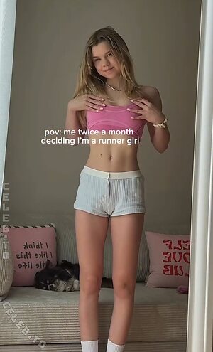 Lea Peach photo