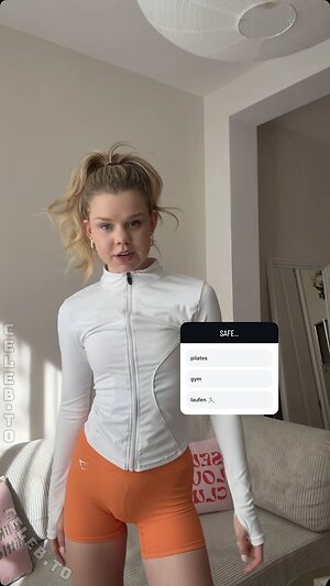 Lea Peach photo