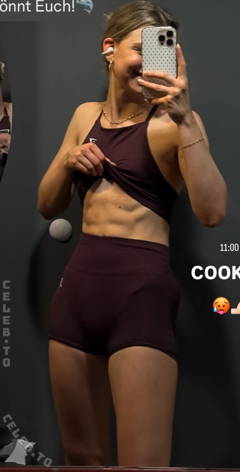 Lea Peach photo