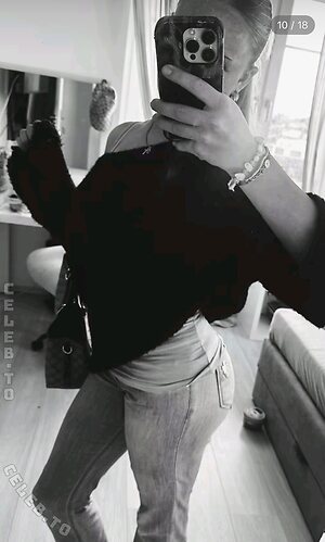 Lea Sofie Schmied leaked photo #2