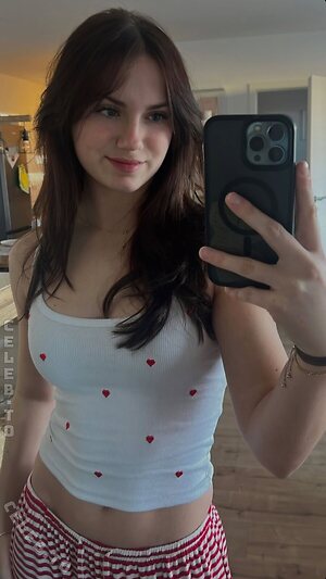 Lea Viktoria Nude Leaked Photo #11