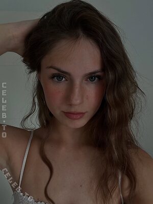 Lea Viktoria Nude Leaked Photo #21