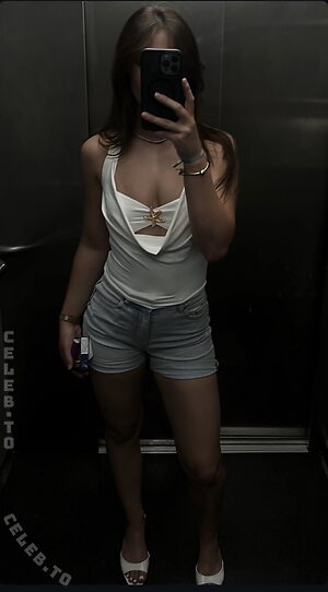 Lea Viktoria photo