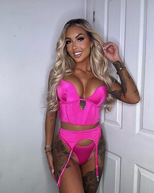 Leah C Nude Leaked Photo #25