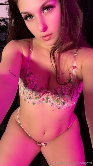 Leah Gotti Leahgotti Loveleahgotti Leahgotti4015 Moreleahplease Fiona leaked photo #317