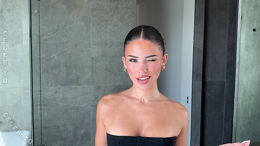 Leah Halton Nude Leaked Photo #4