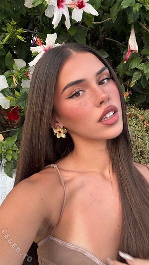 Leah Halton Nude Leaked Photo #26